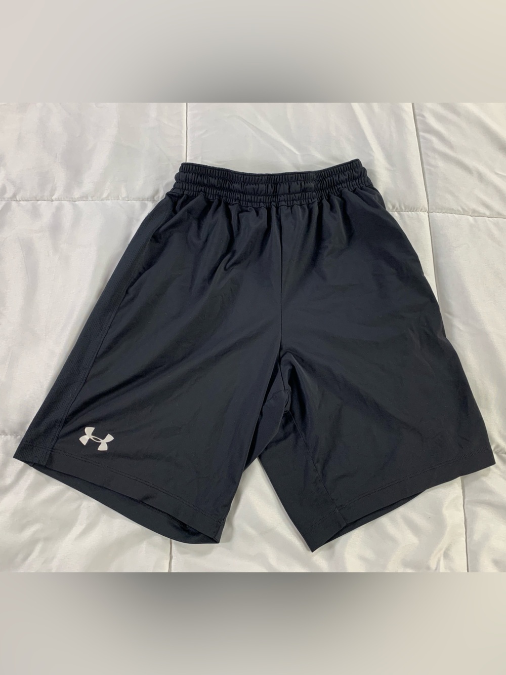 Pre loved UNDER ARMOUR shorts womens size S petite